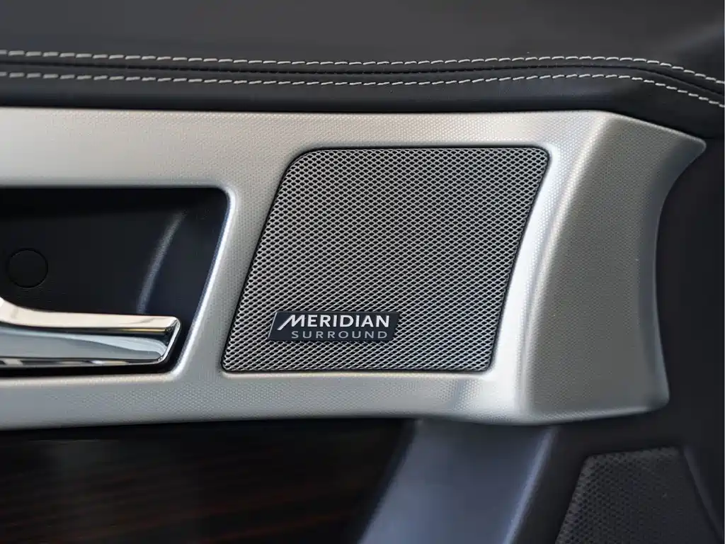 Jaguar XF — миниатюра 8