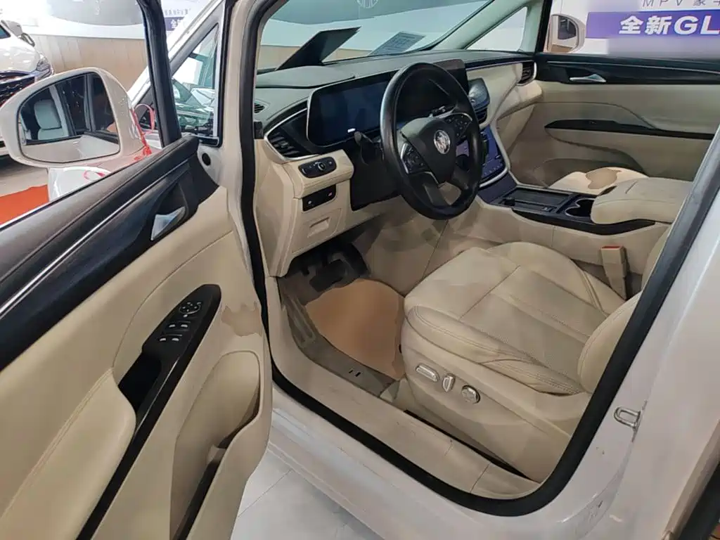 Buick GL8 — миниатюра 16