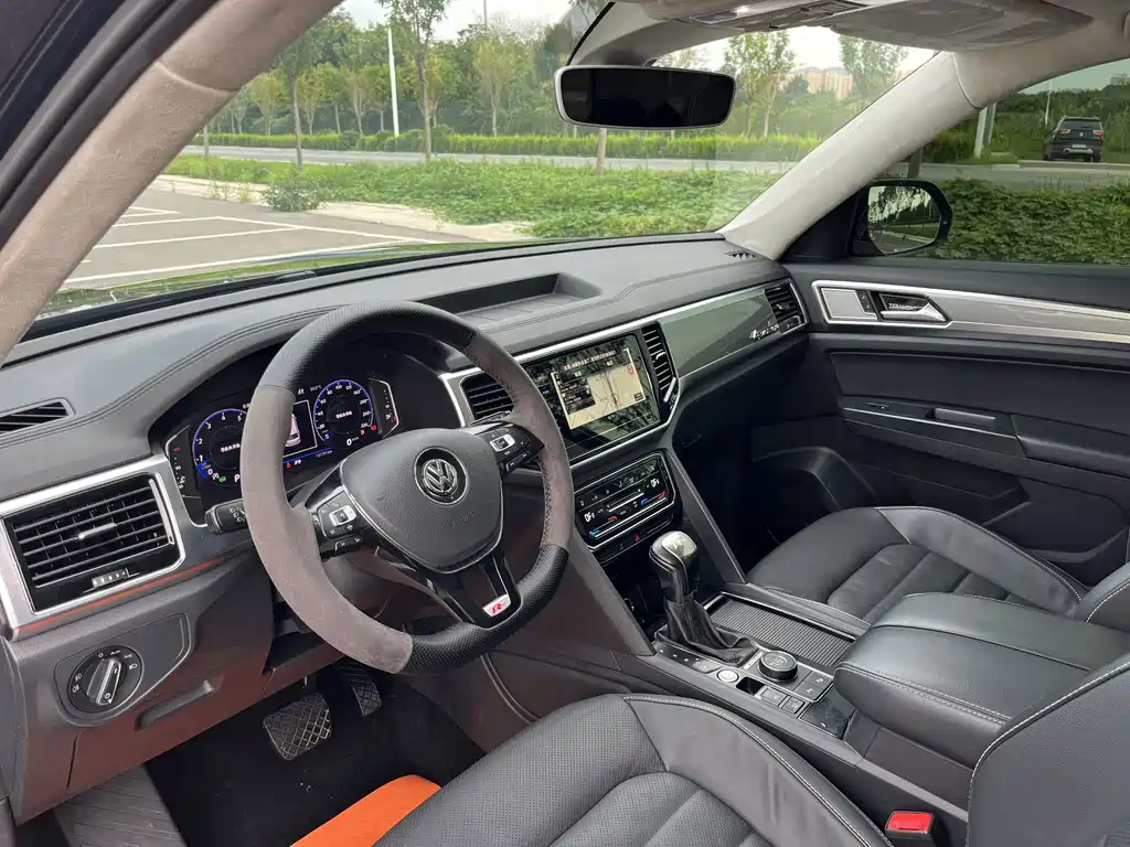 Volkswagen Teramont — миниатюра 6