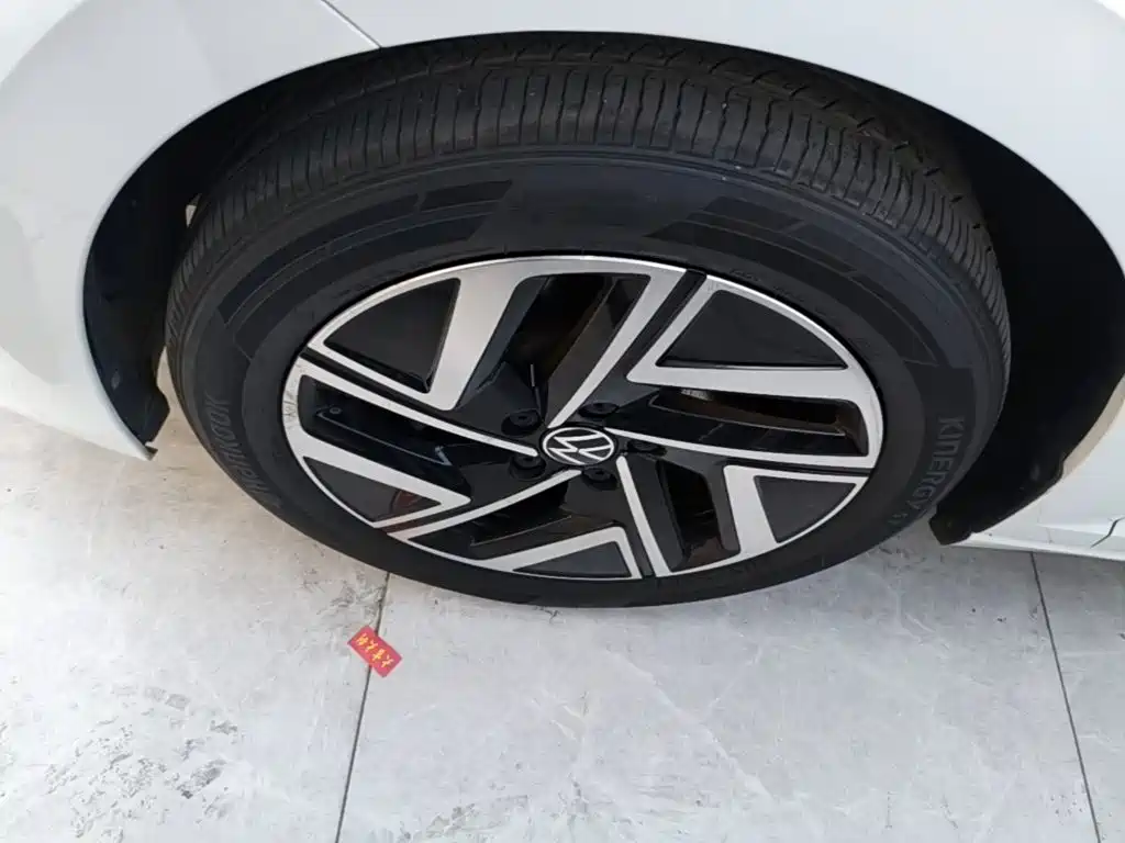 Volkswagen Sagitar — миниатюра 23