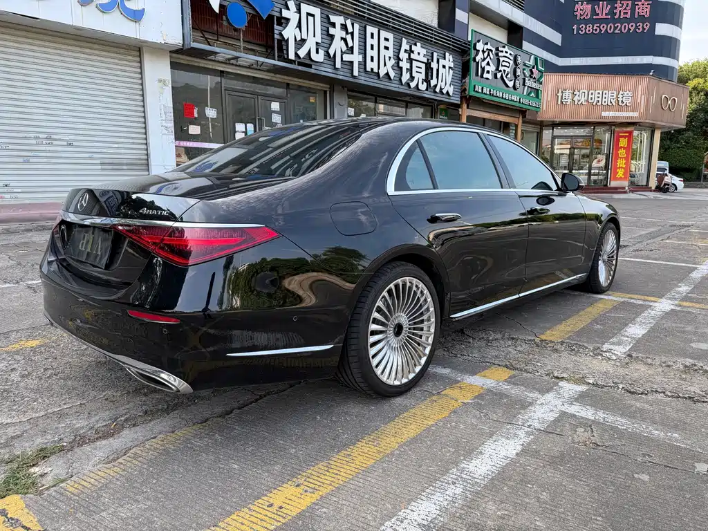 Mercedes-Benz S-Class — миниатюра 9