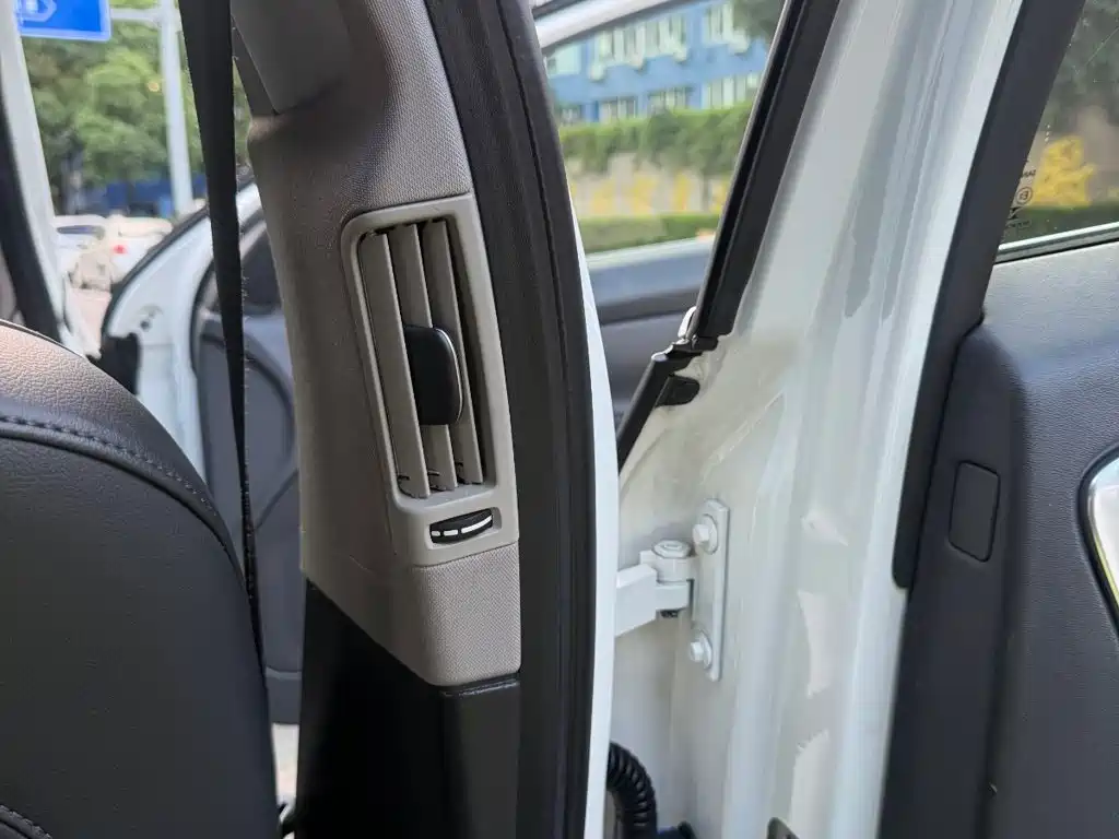 Volvo V60 — миниатюра 18