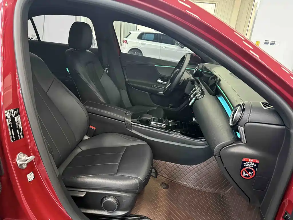 Mercedes-Benz A-Class — миниатюра 18
