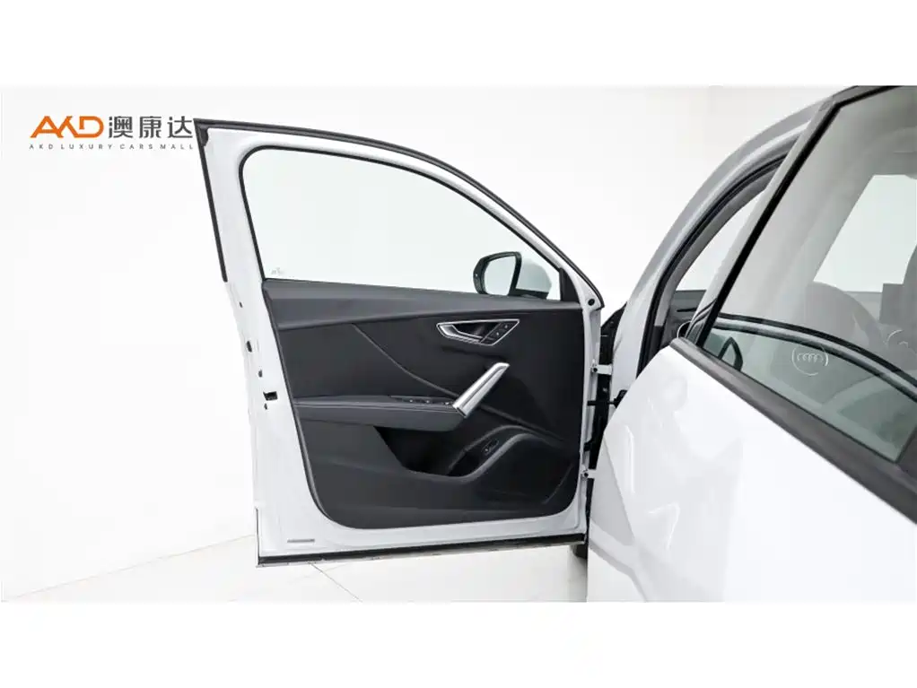 Audi Q2L — миниатюра 10
