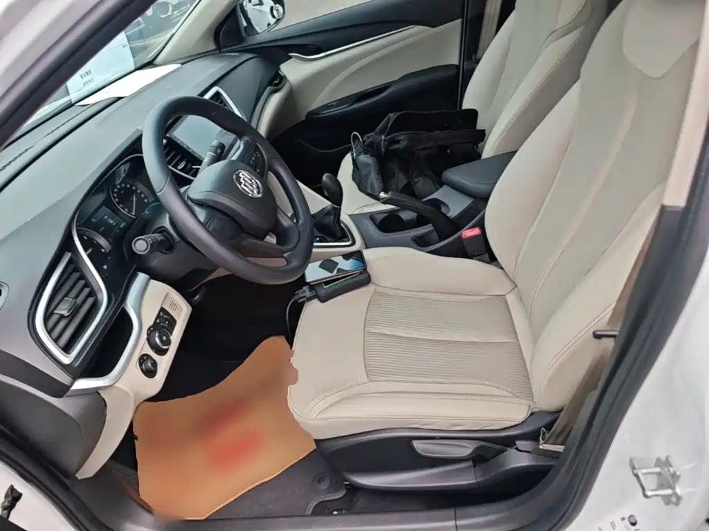 Buick Excelle — миниатюра 15