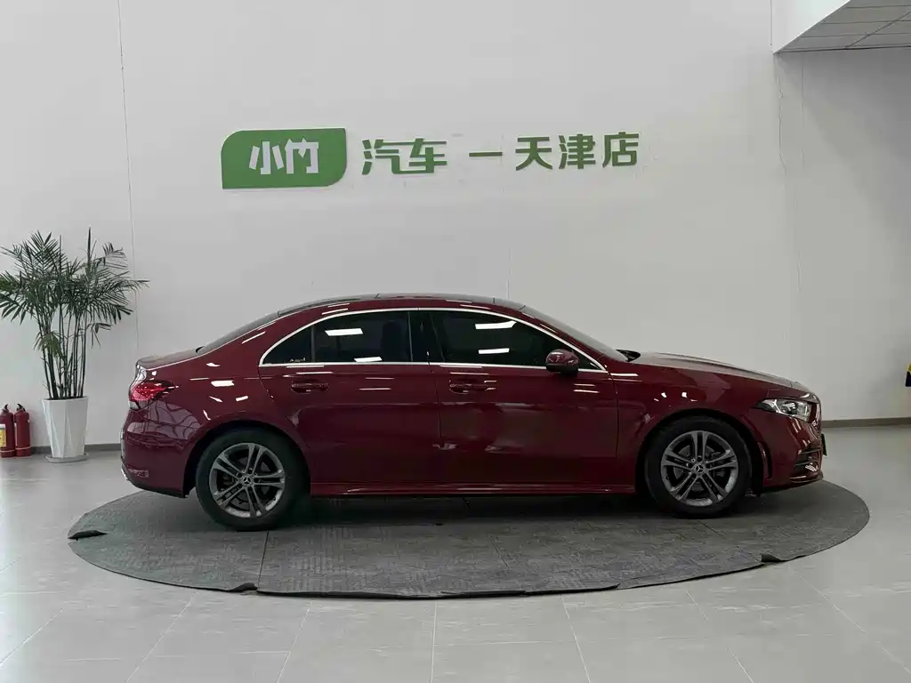 Mercedes-Benz A-Class — миниатюра 6