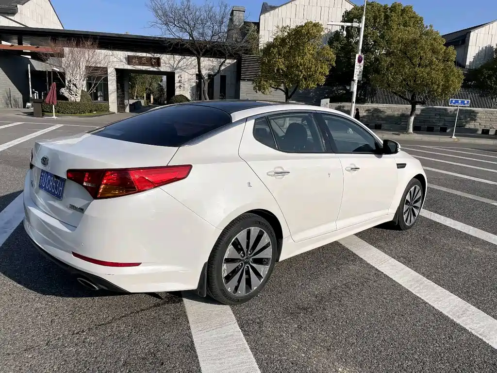Kia K5 2012 2.0L AT Premium