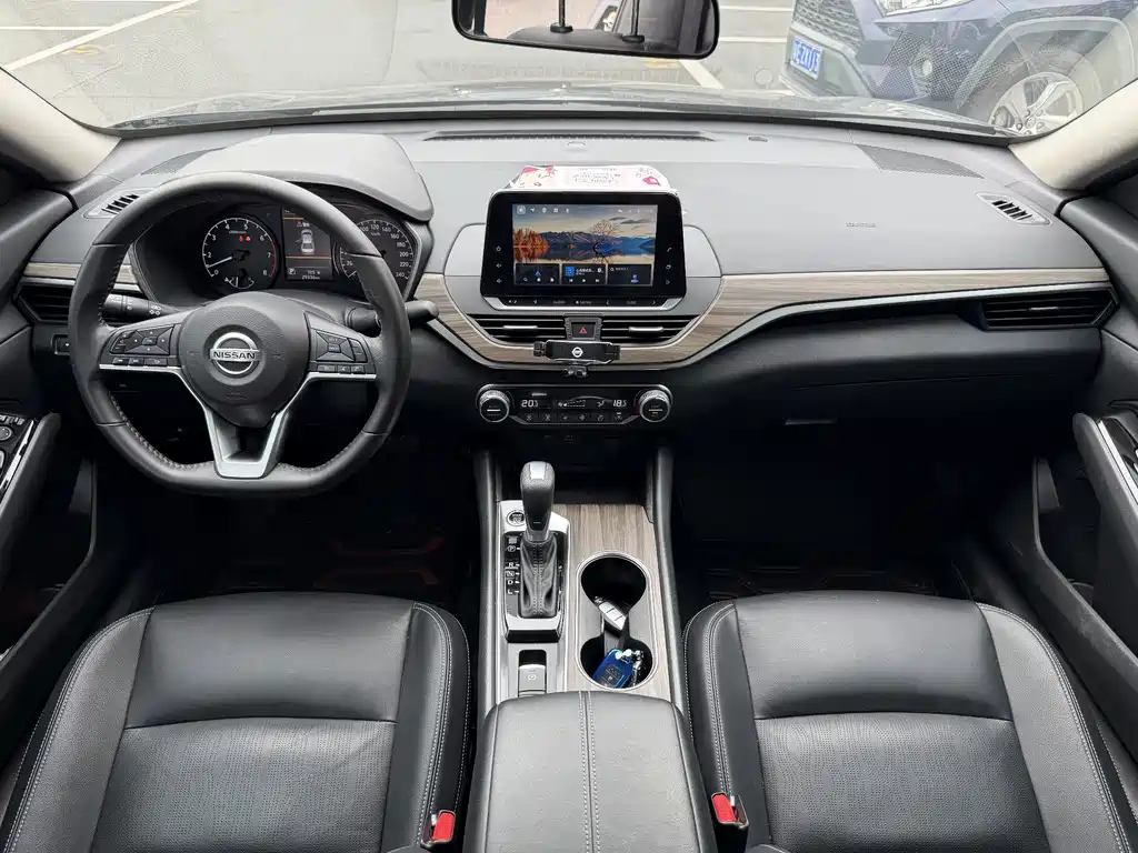 Nissan Teana — миниатюра 11