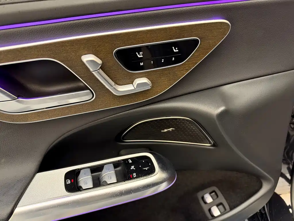 Mercedes-Benz E-Class New Energy — миниатюра 16