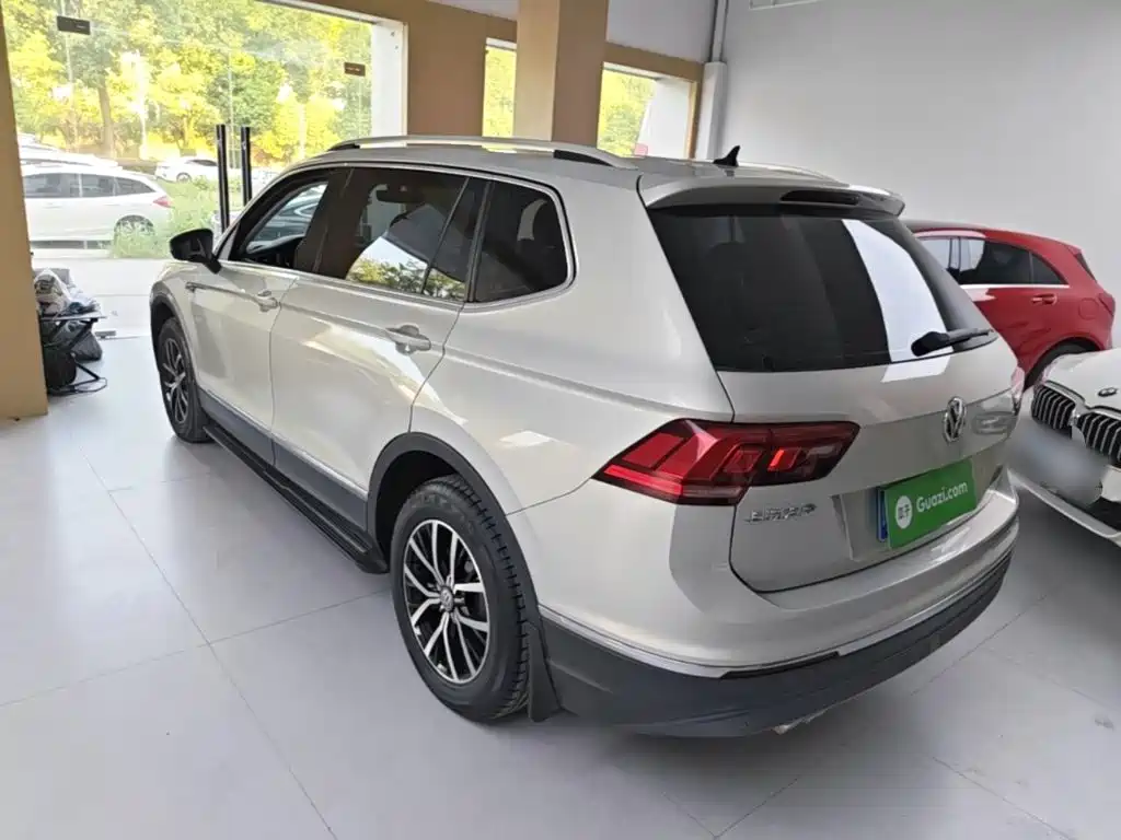 Volkswagen Tiguan L — миниатюра 5
