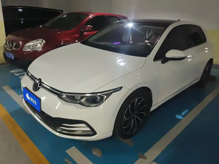 Volkswagen Golf 2021