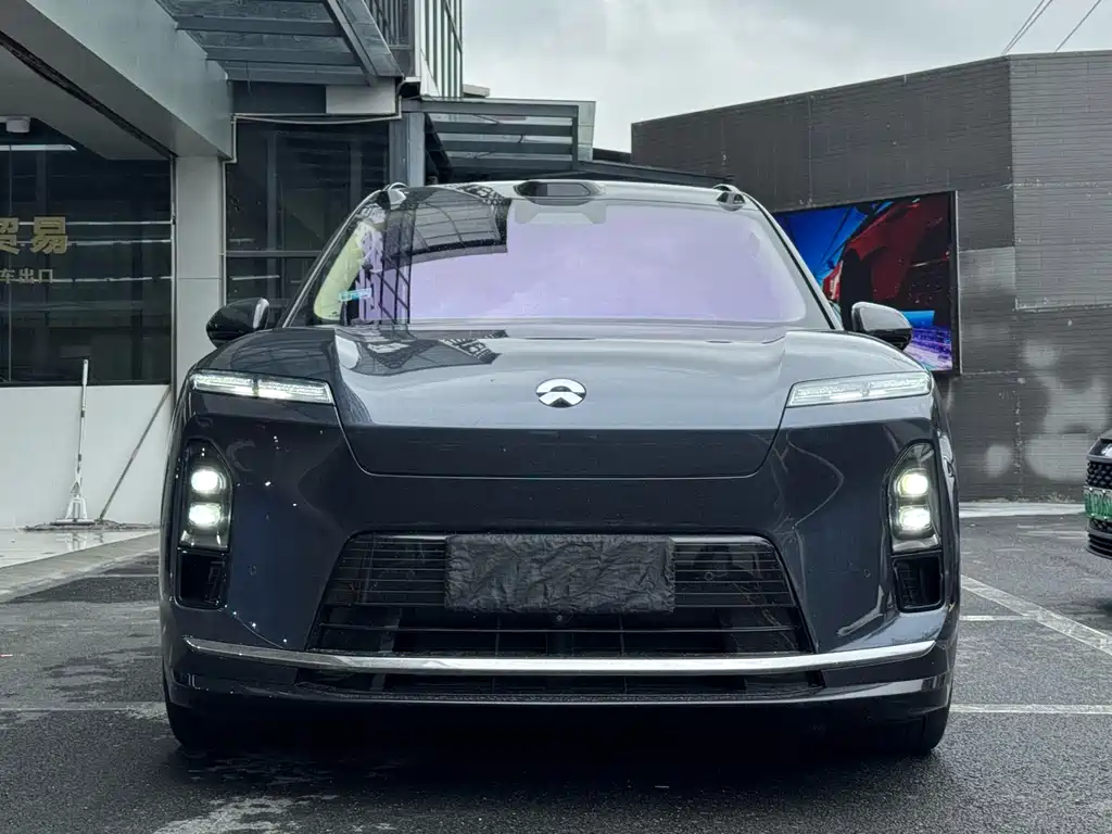 NIO ES8 2026 мест Executive