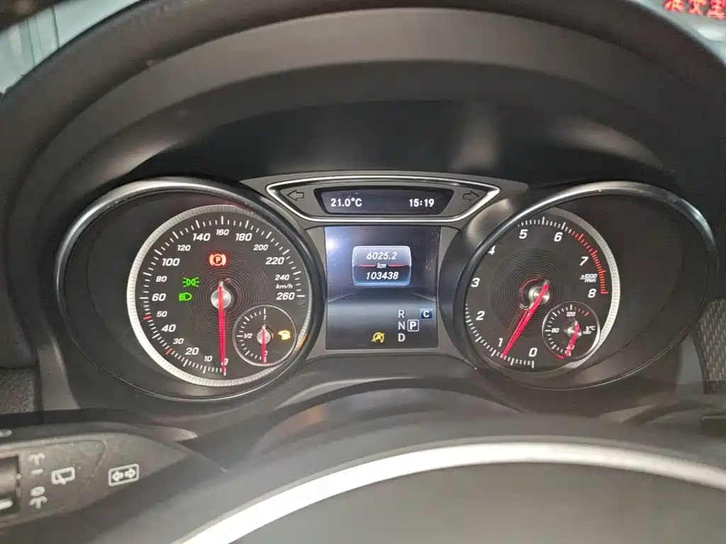 Mercedes-Benz GLA — миниатюра 12