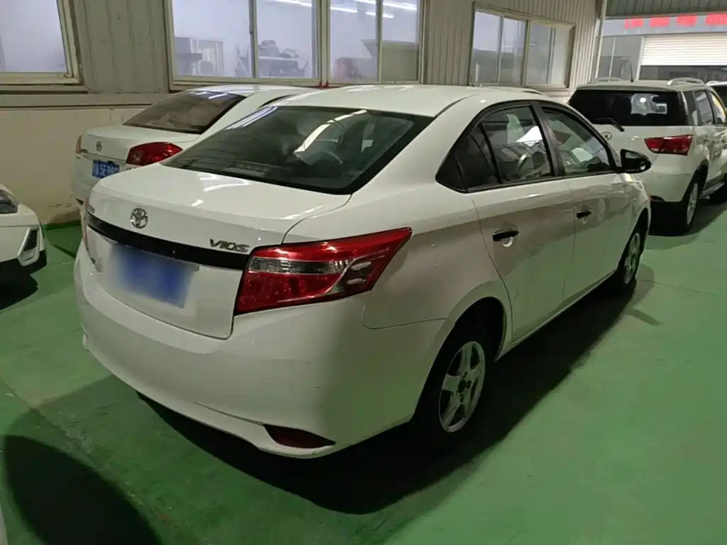 Toyota Vios — миниатюра 7