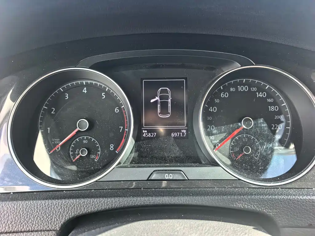 Volkswagen Golf — миниатюра 2