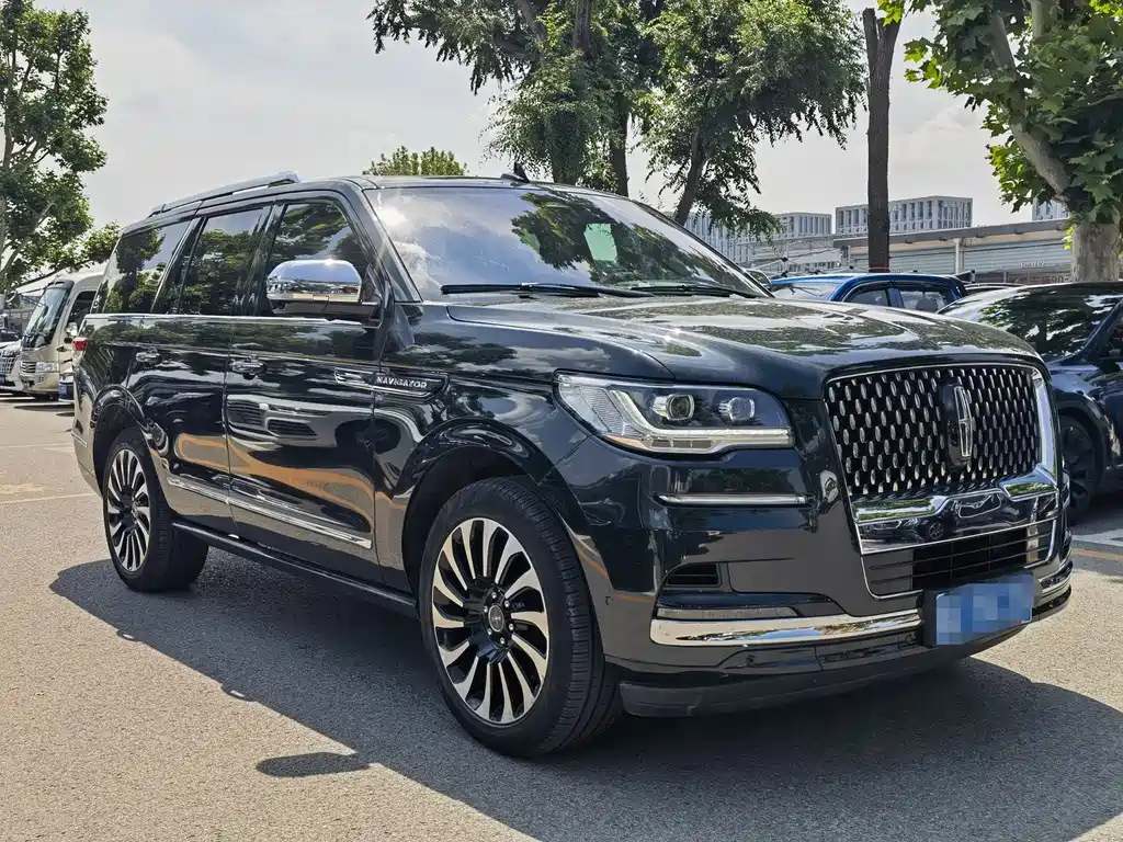 Lincoln Navigator 2024 3.5T