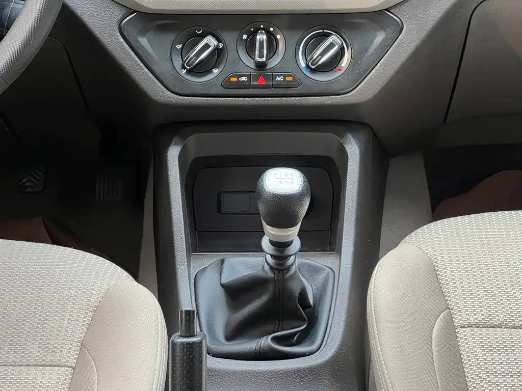 Wuling Hongguang — миниатюра 20
