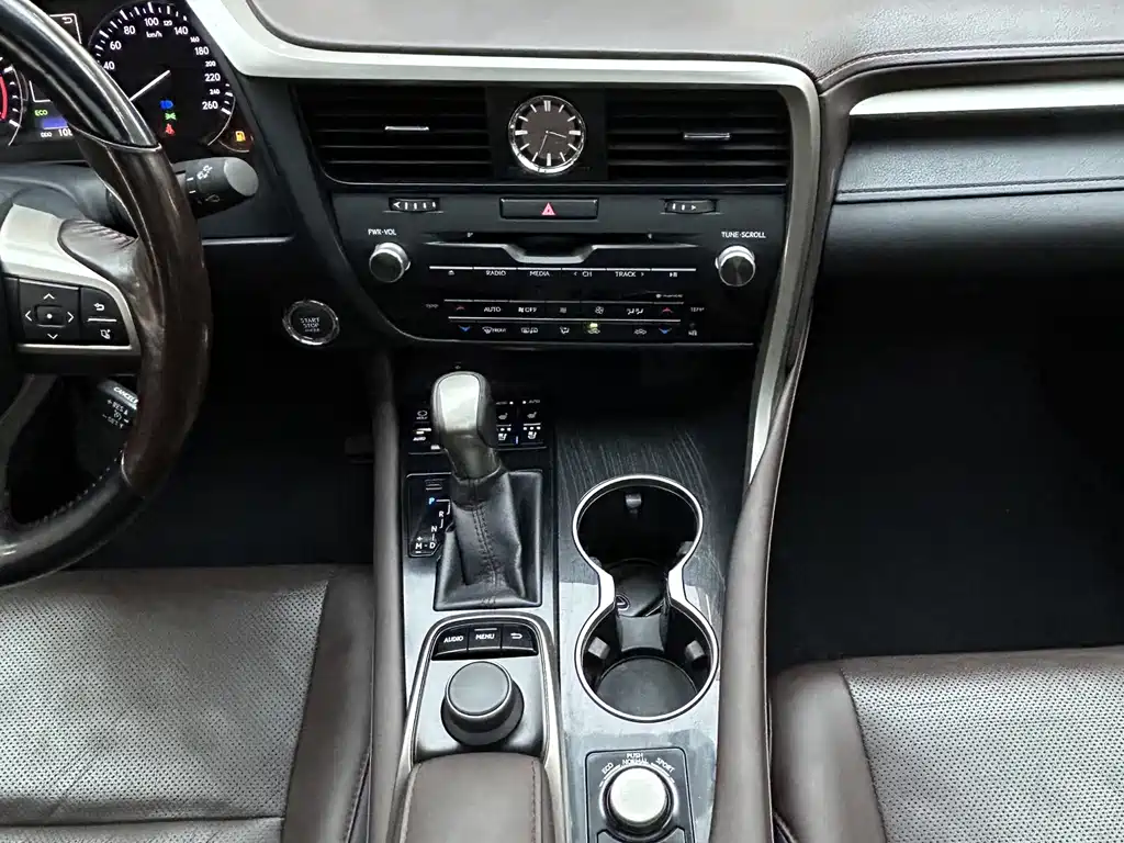 Lexus RX — миниатюра 18