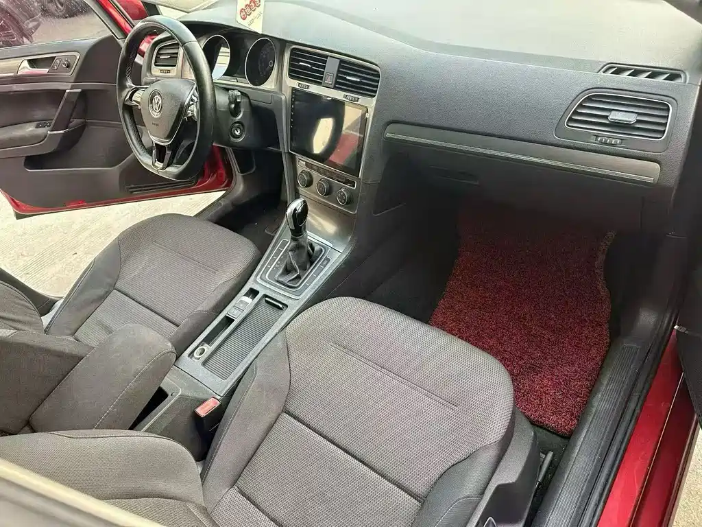 Volkswagen Golf — миниатюра 8
