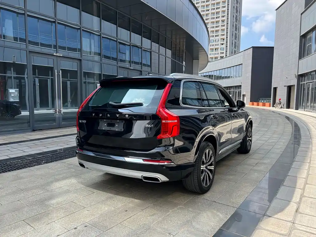 Volvo XC90 — миниатюра 15