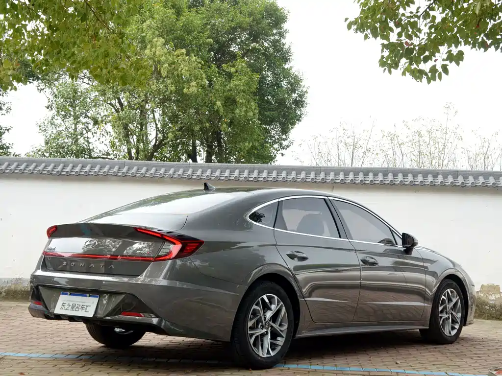 Hyundai Sonata — миниатюра 4