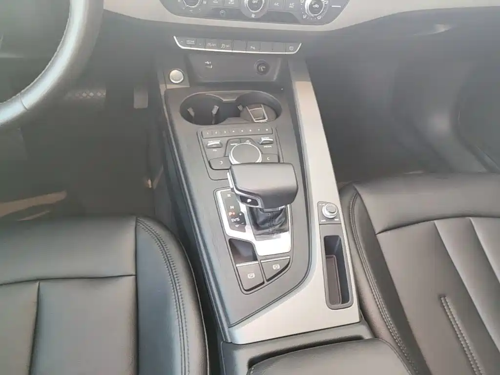 Audi A4L — миниатюра 14