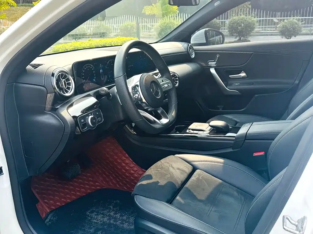 MERCEDES-BENZ A CLASS