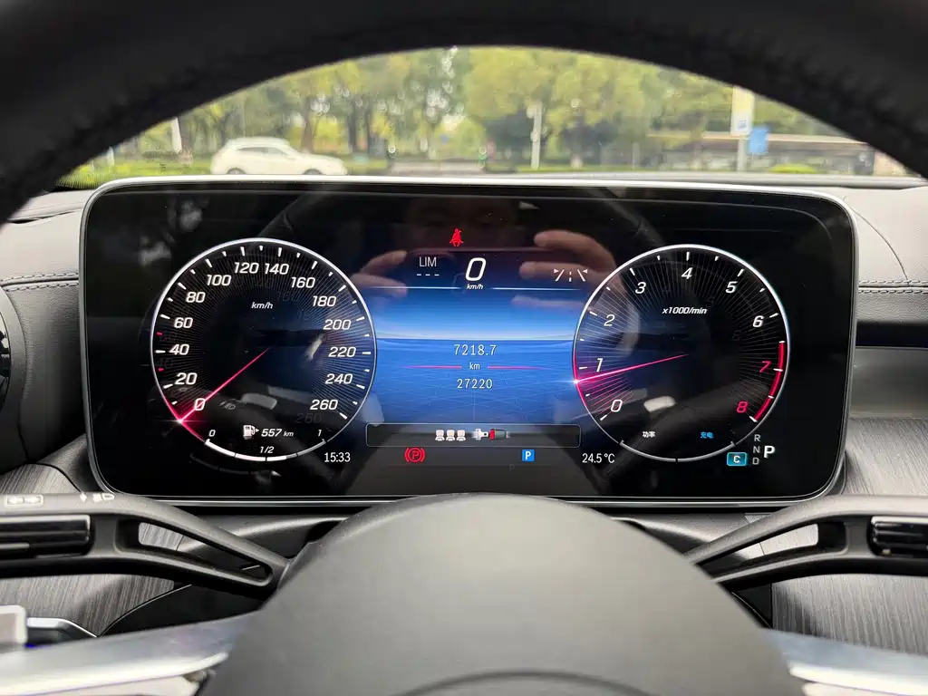 Mercedes-Benz C-Class — миниатюра 12