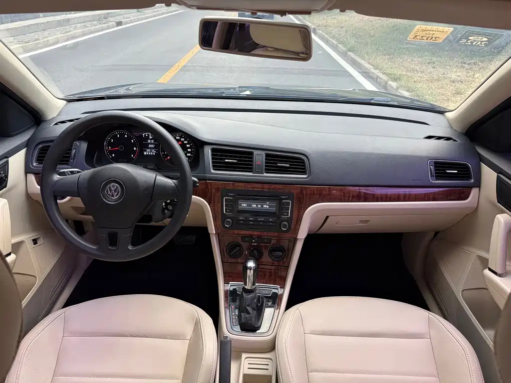Volkswagen Lavida — миниатюра 11