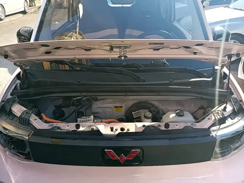 Wuling MINIEV — миниатюра 20