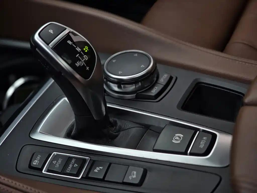 BMW X6 — миниатюра 12