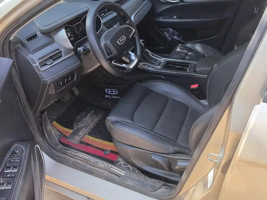 Geely Emgrand — миниатюра 9