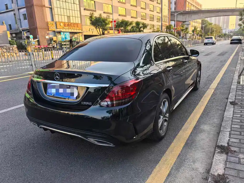 MERCEDES-BENZ C CLASS