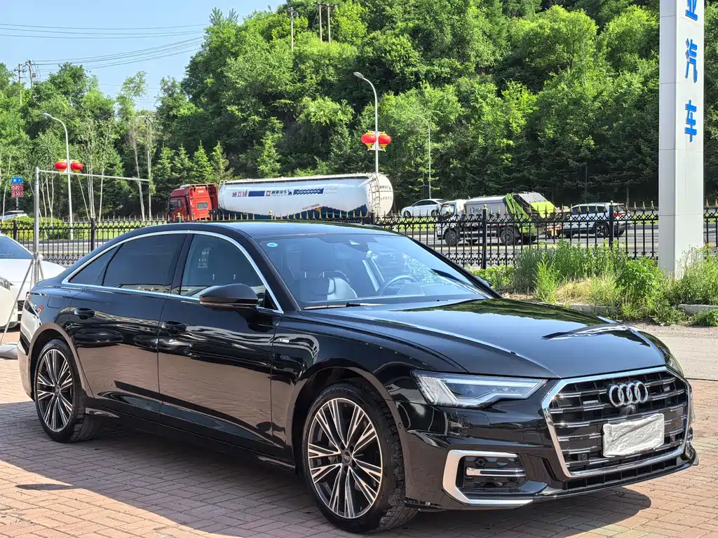 Audi A6L 2025 45 TFSI quattro