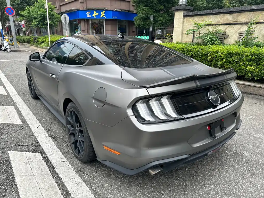 Ford Mustang 2022 2.3T EcoBoost
