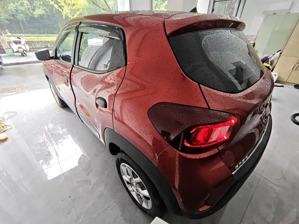 Renault City K-ZE — миниатюра 5