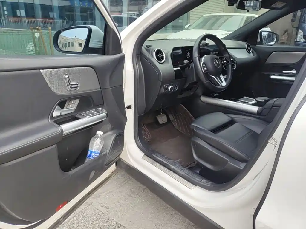Mercedes-Benz GLA — миниатюра 16