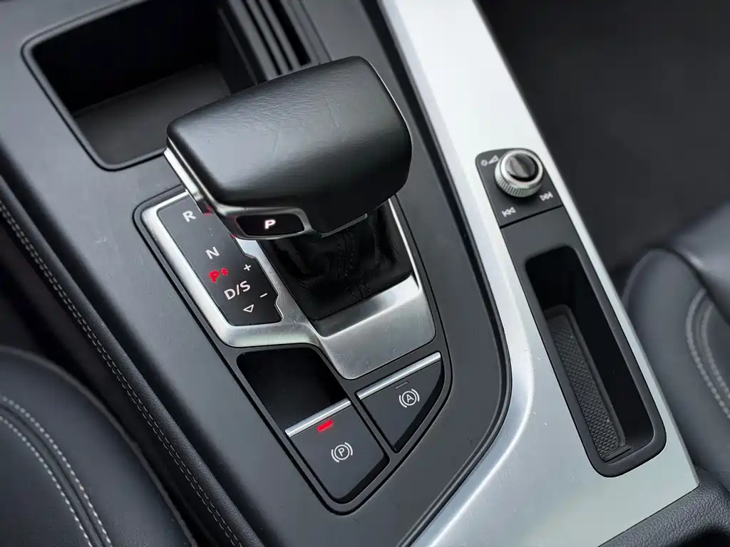 Audi A4L — миниатюра 9