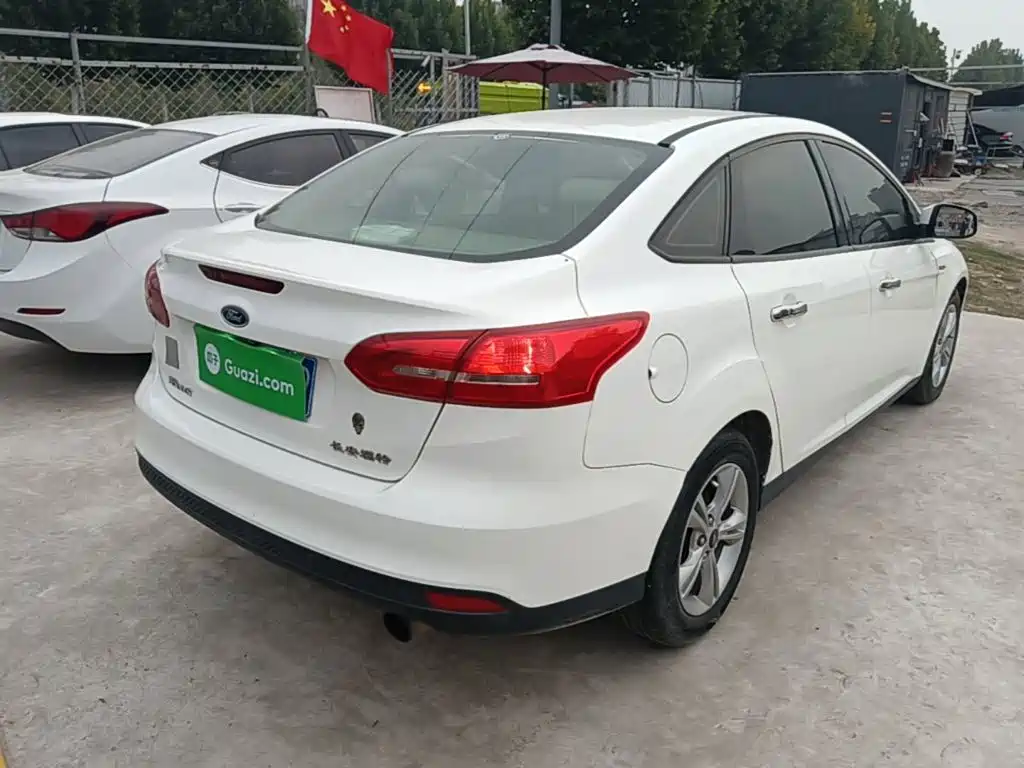 Ford Focus — миниатюра 7