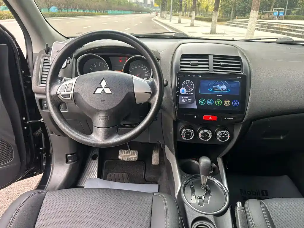 Mitsubishi ASX — миниатюра 4