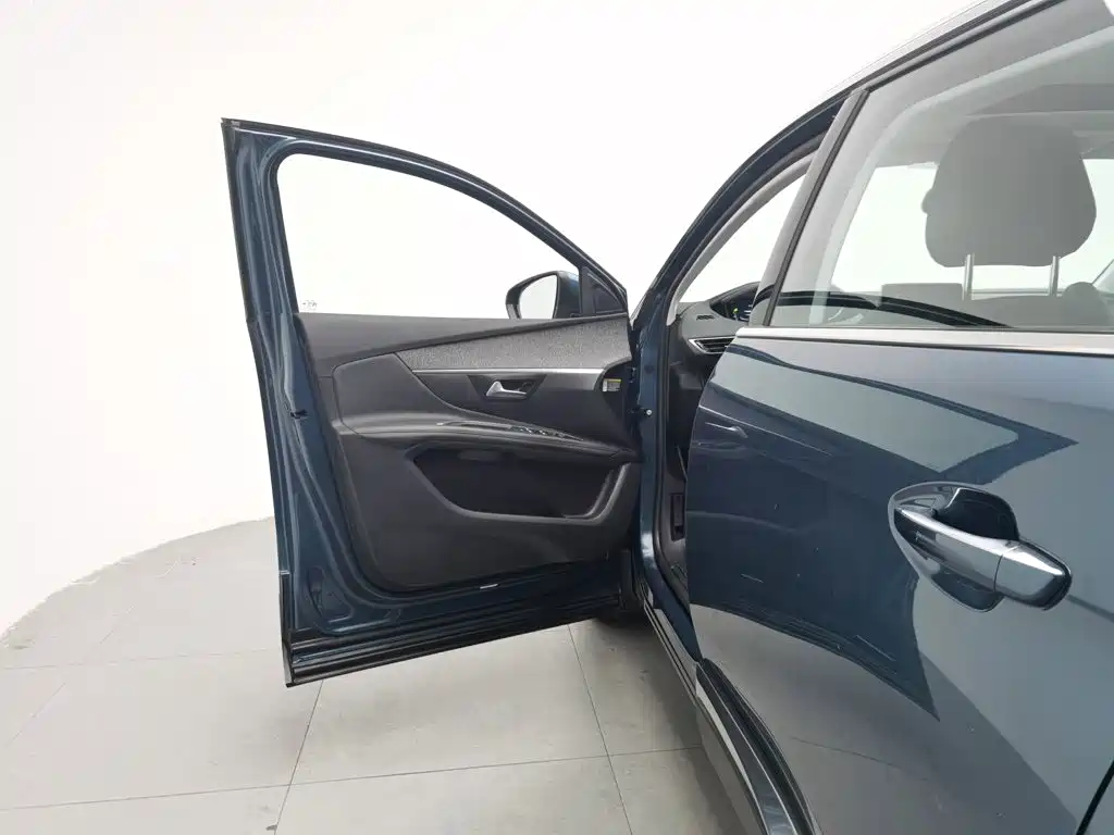 Peugeot 5008 — миниатюра 8