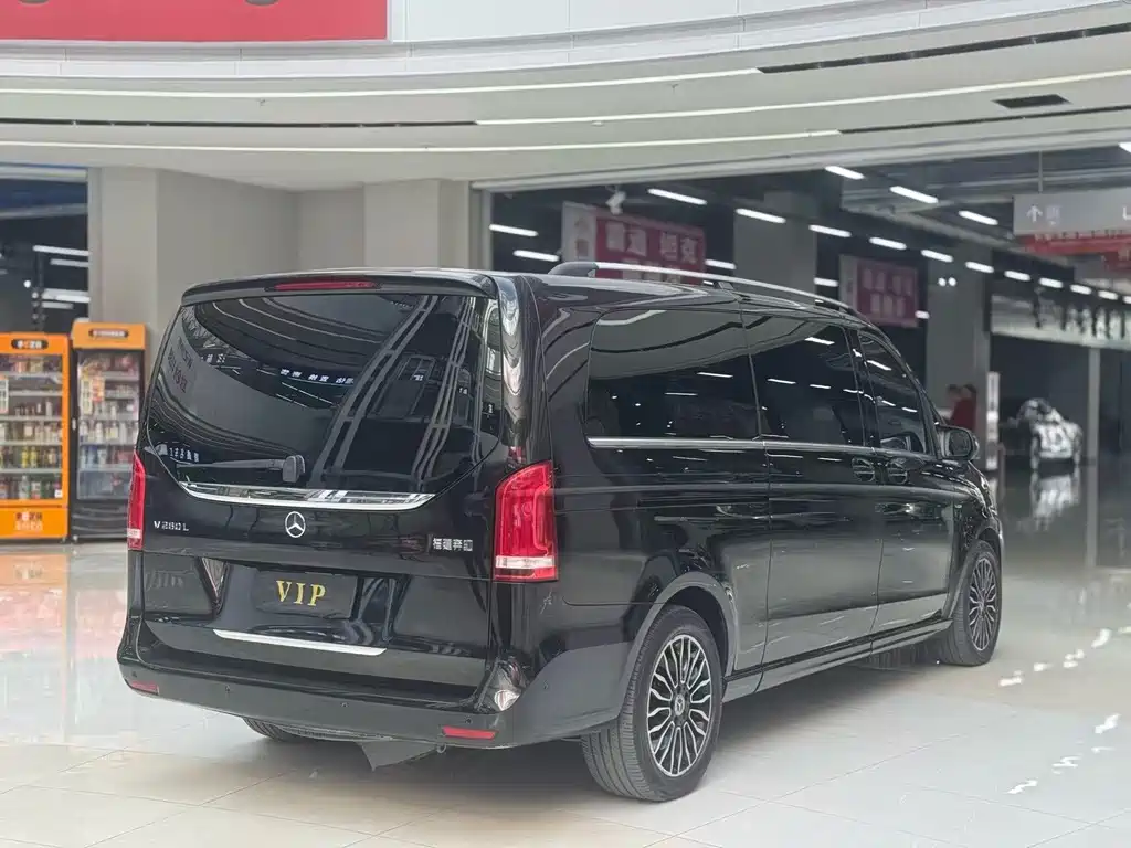 Mercedes-Benz V-Class — миниатюра 9