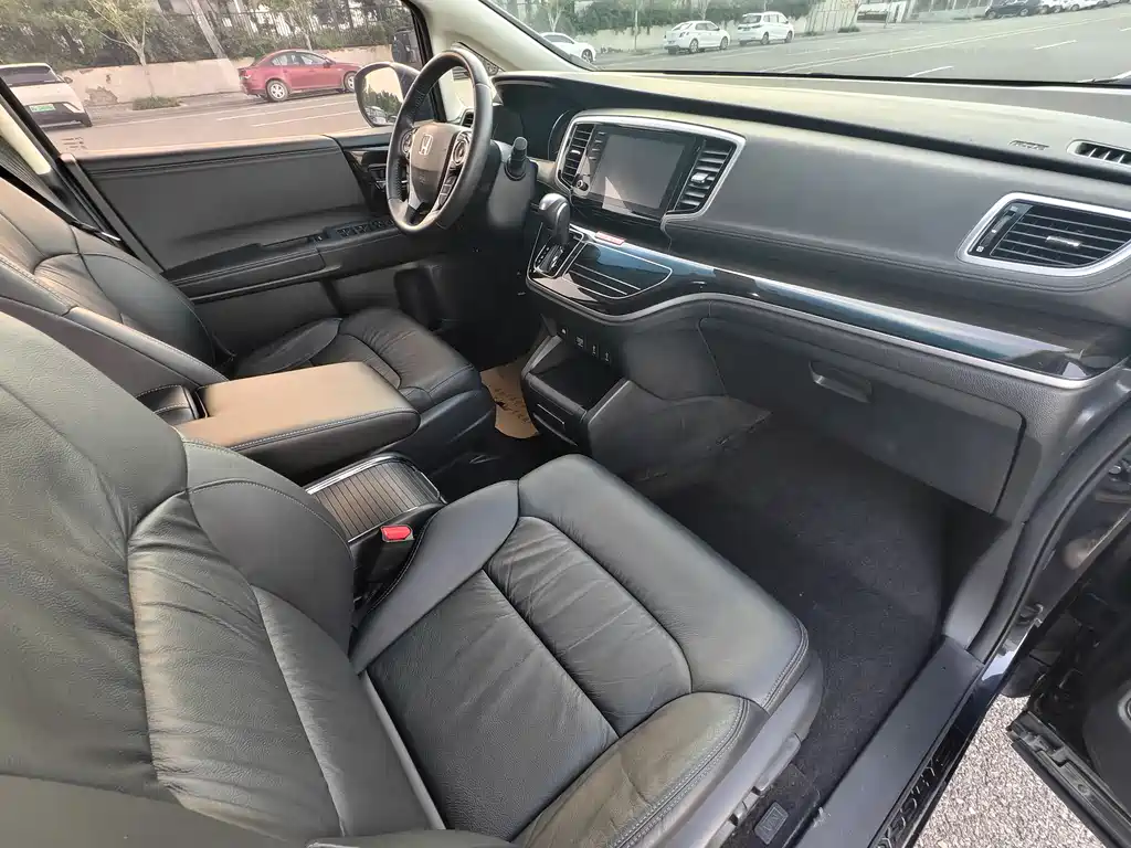 Honda Odyssey 2019 2.0L Premium