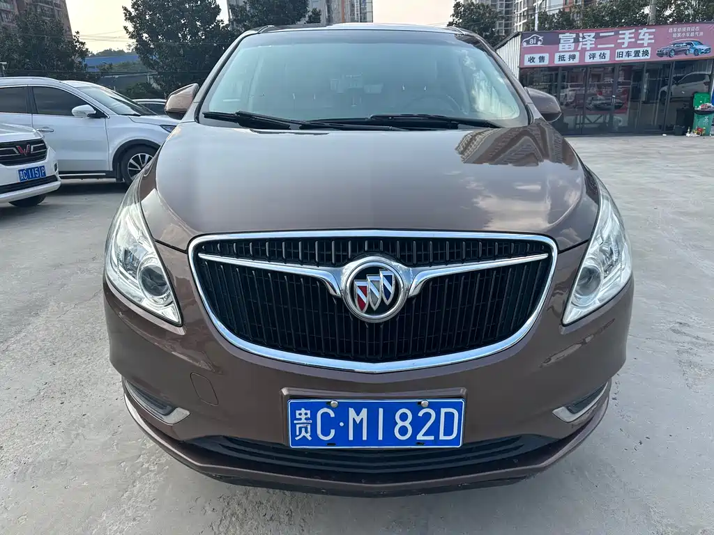 Buick GL8 — миниатюра 2