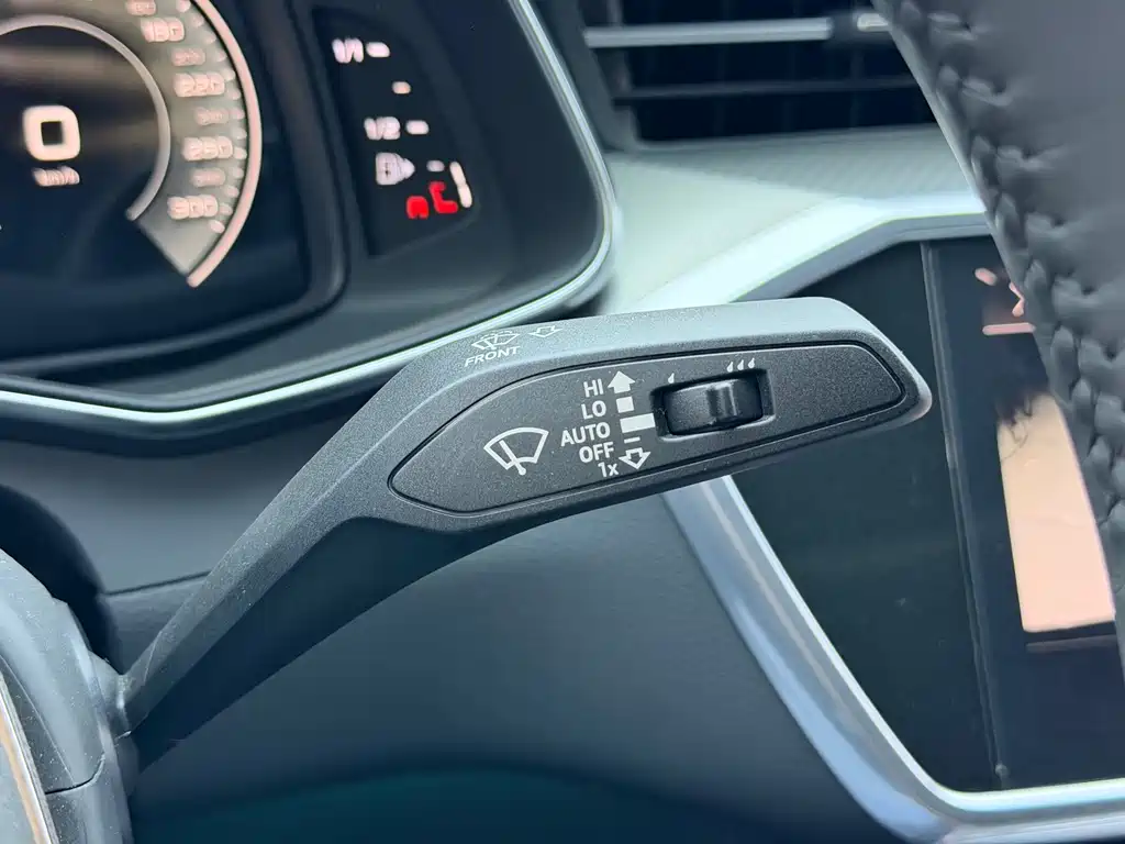 Audi A6L — миниатюра 9