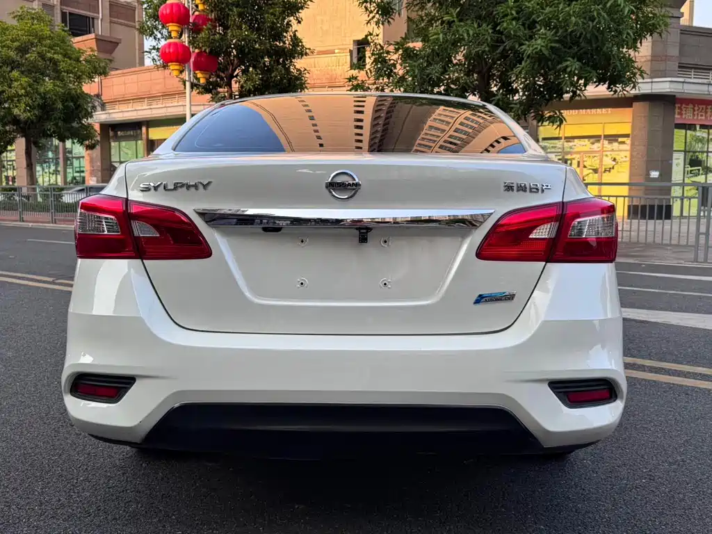 Nissan Sylphy — миниатюра 7
