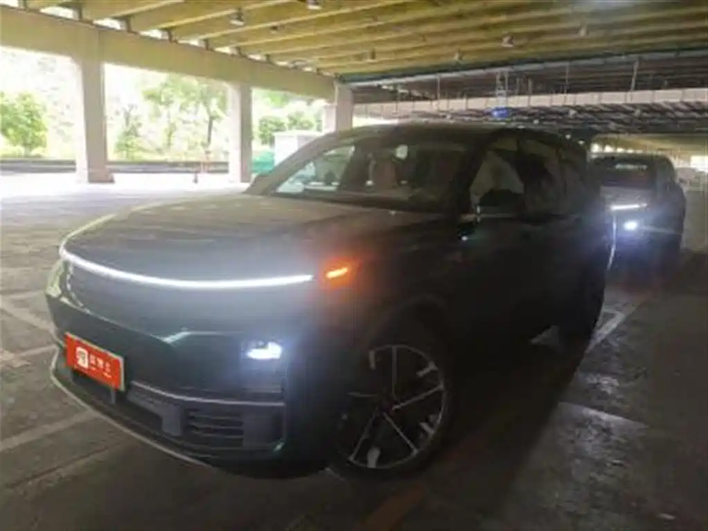 Li Auto Li L9 2025
