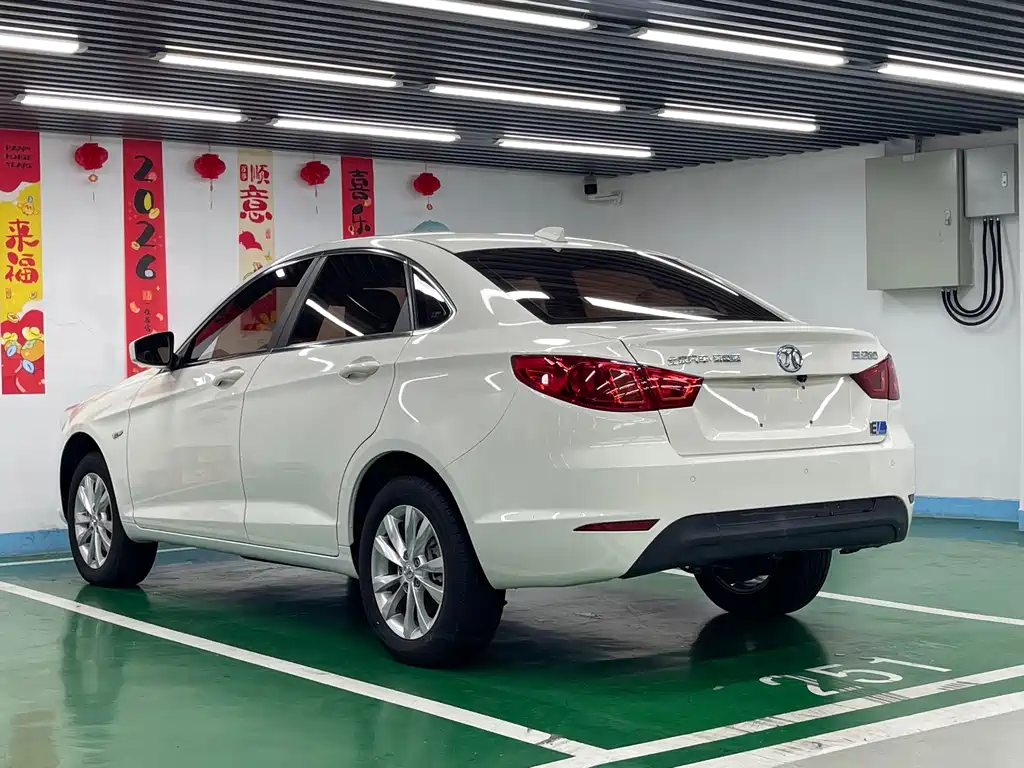 BAIC New Energy EU — миниатюра 7
