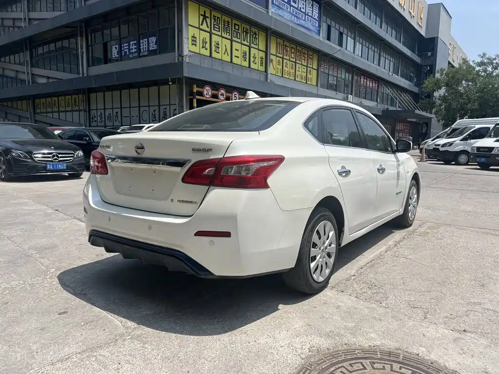 Nissan Sylphy EV — миниатюра 7
