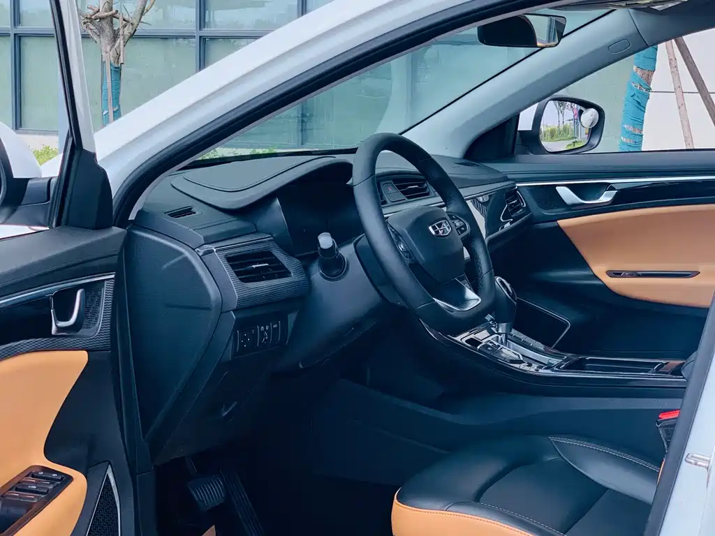 Geely Emgrand GL — миниатюра 10